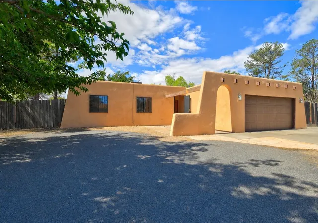 Photo 1 of Single family home for sale at 2100 Black Hills Rd Ne, Rio Rancho, NM 87124 | MLS# 1110511 | Listing updated on 2026-10-07