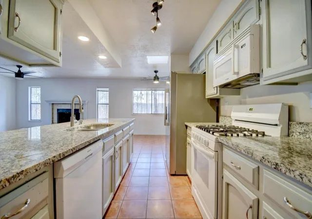 Photo 2 of Single family home for sale at 2100 Black Hills Rd Ne, Rio Rancho, NM 87124 | MLS# 1110511 | Listing updated on 2026-10-07