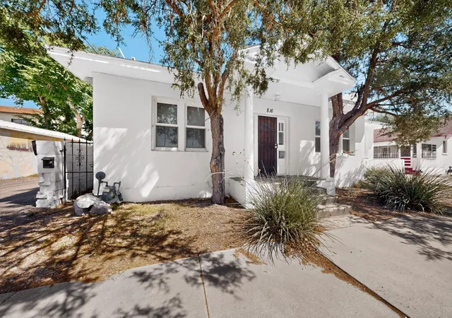 Photo 3 of Multi family home for sale at 816 6th Street Nw, Albuquerque, NM 87102 | MLS# 1110516 | Listing updated on 2026-10-07