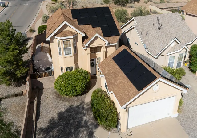 Photo 3 of Single family home for sale at 882 Avenida Pastoral Nw, Los Lunas, NM 87031 | MLS# 1110518 | Listing updated on 2026-09-06
