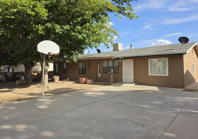 Photo 2 of Single family home for sale at 5512 Cleo Rd Sw, Albuquerque, NM 87121 | MLS# 1110527 | Listing updated on 2026-09-06