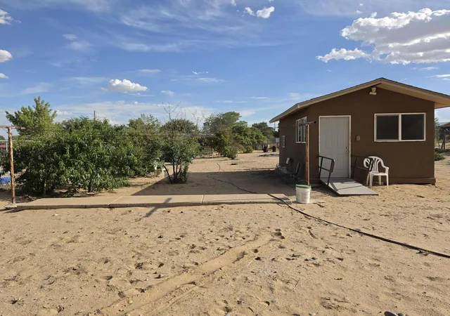 Photo 4 of Single family home for sale at 5512 Cleo Rd SW, Albuquerque, NM 87121 | MLS# 1110527 | Listing updated on 2026-09-06