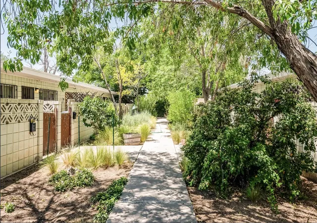 Photo 2 of House for sale at 521 Kentucky St SE, Albuquerque, NM 87108 | MLS# 1110540 | Listing updated on 2026-09-06