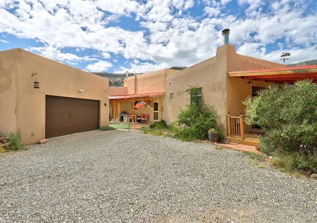 Photo 4 of Single family home for sale at 73 Indian Mesa Trl, Jemez Springs, NM 87025 | MLS# 1110548 | Listing updated on 2026-09-07