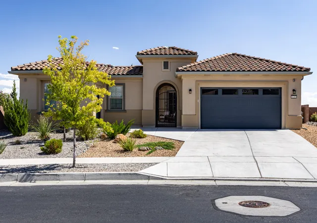 Photo 3 of Single family home for sale at 9200 Cougar Crk Ln Nw, Albuquerque, NM 87120 | MLS# 1110553 | Listing updated on 2026-09-14
