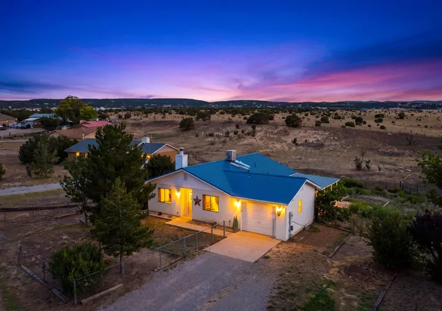 Single family home for sale at 3 Scott Rd, Edgewood, NM 87015 | MLS# 1110567