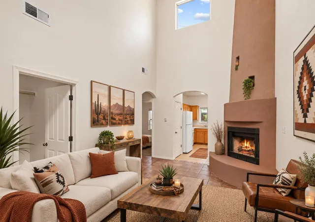Photo 2 of Townhouse for sale at 4731 Spanish Sun Ave Ne, Albuquerque, NM 87110 | MLS# 1110573 | Listing updated on 2026-09-11