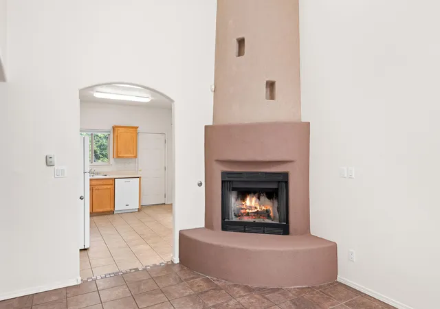 Photo 4 of Townhouse for sale at 4731 Spanish Sun Ave NE, Albuquerque, NM 87110 | MLS# 1110573 | Listing updated on 2026-09-11