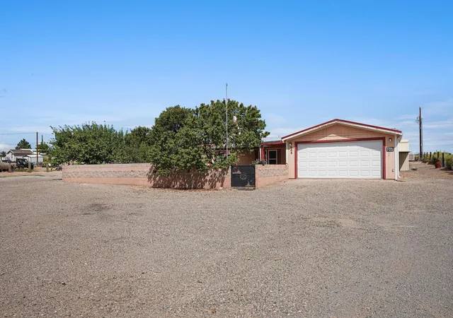 Photo 2 of Sale Pending at 805 10th Avenue Nw, Rio Rancho, NM 87144 | MLS# 1110570 | Listing updated on 2026-09-18