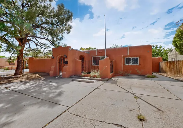 Photo 2 of Sale Pending at 429 General Somervell St Ne, Albuquerque, NM 87123 | MLS# 1110576 | Listing updated on 2026-09-28