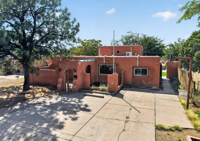 Photo 3 of Sale Pending at 429 General Somervell St Ne, Albuquerque, NM 87123 | MLS# 1110576 | Listing updated on 2026-09-28