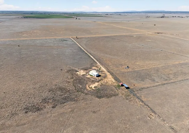 Photo 4 of Single family home for sale at 25 Boomer Rd, Stanley, NM 87056 | MLS# 1110606 | Listing updated on 2026-09-08