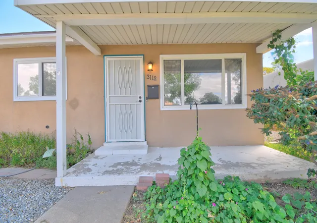 Photo 2 of Sale Pending at 3112 Valencia Dr Ne, Albuquerque, NM 87110 | MLS# 1110653 | Listing updated on 2026-09-14