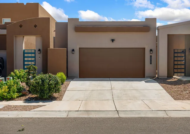 Photo 2 of Single family home for sale at 1517 Tierra Verde Loop Nw, Los Lunas, NM 87031 | MLS# 1110679 | Listing updated on 2026-10-02