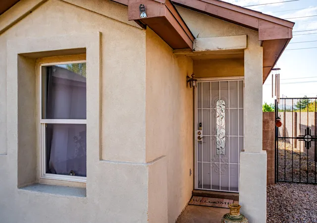 Photo 3 of Single family home for sale at 1032 Casa Roja Pl NW, Albuquerque, NM 87120 | MLS# 1110682 | Listing updated on 2026-09-10
