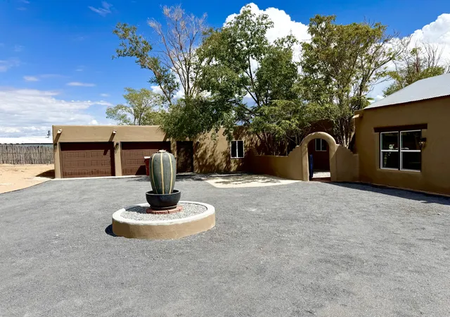 Photo 3 of Sale Pending at 78 El Rey Dr Nw, Corrales, NM 87048 | MLS# 1110683 | Listing updated on 2026-09-27