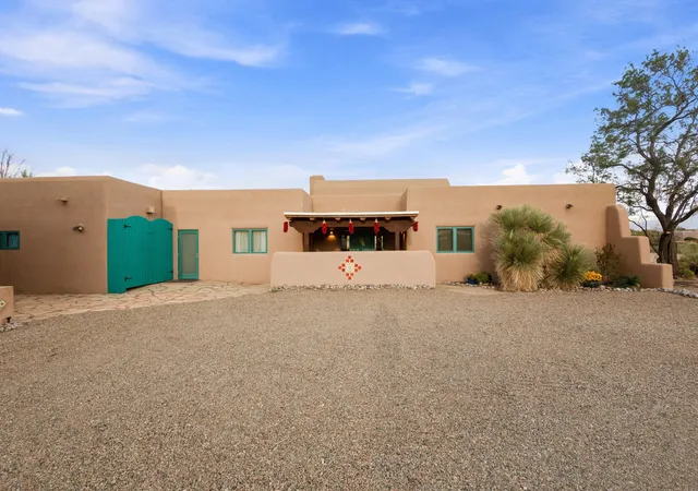 Photo 3 of Mansion for sale at 112 Thanes Way, Corrales, NM 87048 | MLS# 1110685 | Listing updated on 2026-09-10