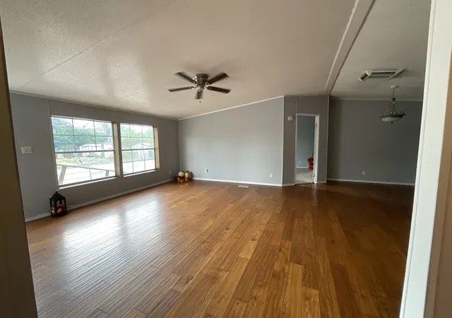 Photo 4 of Manufactured home for sale at 125 Al Seery Dr, Belen, NM 87002 | MLS# 1110693 | Listing updated on 2026-09-10