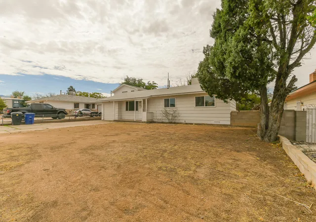Photo 3 of Single family home for sale at 4312 Hendrix Rd Ne, Albuquerque, NM 87110 | MLS# 1110694 | Listing updated on 2026-09-13