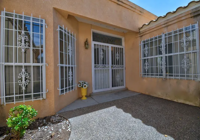 Photo 2 of Single family home for sale at 5512 Avenida Cuesta Ne, Albuquerque, NM 87111 | MLS# 1110687 | Listing updated on 2026-09-12