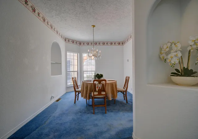 Photo 4 of Single family home for sale at 5512 Avenida Cuesta NE, Albuquerque, NM 87111 | MLS# 1110687 | Listing updated on 2026-09-12