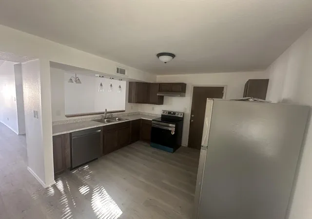 Photo 4 of Single family home for sale at 429 Victor Ln SE, Rio Rancho, NM 87124 | MLS# 1110697 | Listing updated on 2026-09-11
