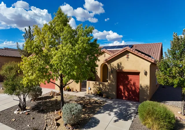 Photo 2 of Sale Pending at 3815 Linda Vista Ave Ne, Rio Rancho, NM 87124 | MLS# 1110715 | Listing updated on 2026-09-21