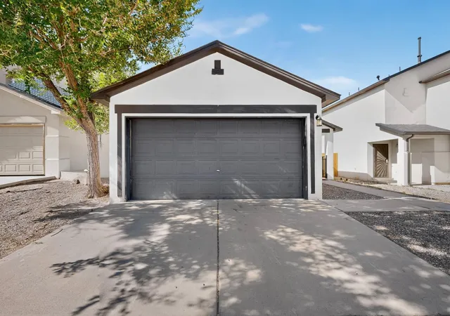 Photo 3 of Single family home for sale at 9715 Desert Pine Ave Sw, Albuquerque, NM 87121 | MLS# 1110657 | Listing updated on 2026-09-12