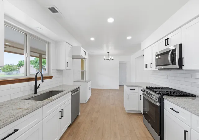 Photo 4 of Single family home for sale at 1670 Murray Loop, Bosque Farms, NM 87068 | MLS# 1110736 | Listing updated on 2026-09-11