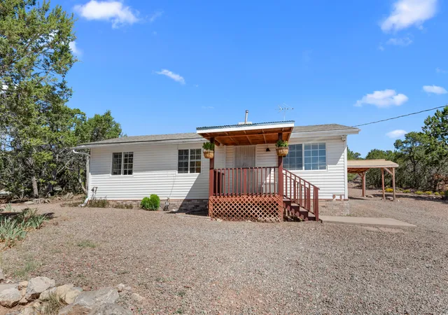 Photo 3 of Single family home for sale at 275 Sedillo Hl Rd, Tijeras, NM 87059 | MLS# 1110761 | Listing updated on 2026-09-15