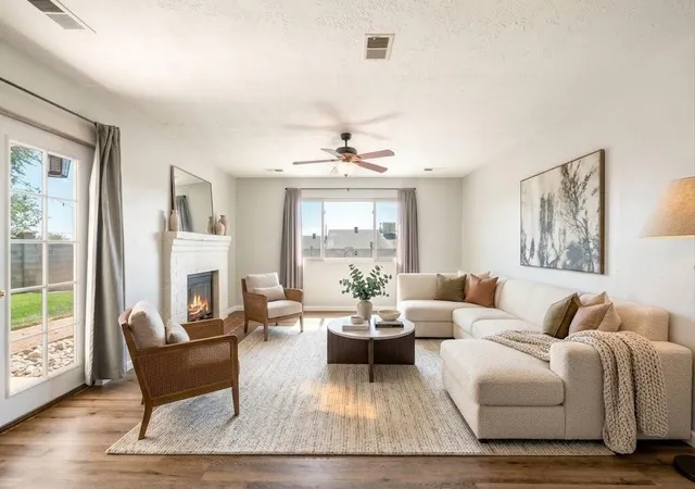 Photo 2 of Sale Pending at 501 Campfire Rd Se, Rio Rancho, NM 87124 | MLS# 1110769 | Listing updated on 2026-09-15