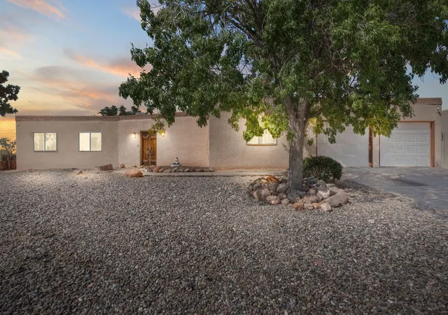 Photo 3 of Single family home for sale at 817 Oreja De Oro Dr Se, Rio Rancho, NM 87124 | MLS# 1110774 | Listing updated on 2026-09-11