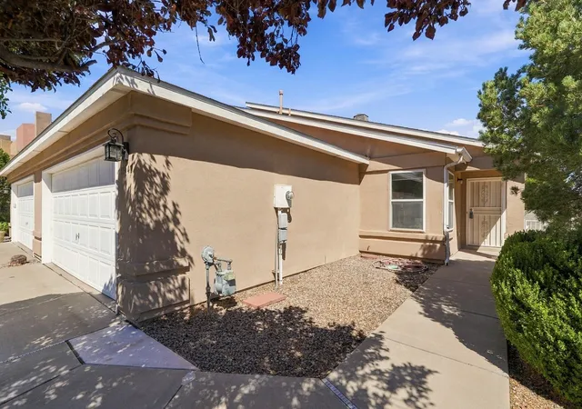 Photo 1 of Townhouse for sale at 11047 Vistazo Pl Se, Albuquerque, NM 87123 | MLS# 1110780 | Listing updated on 2026-09-12