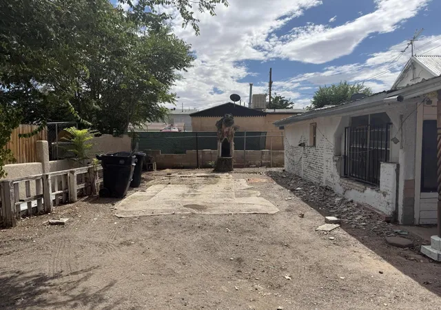 Photo 2 of Single family home for sale at 1839 1/2 Broadway Blvd Se, Albuquerque, NM 87102 | MLS# 1110799 | Listing updated on 2026-09-11