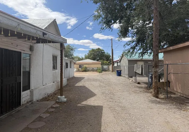 Photo 3 of Single family home for sale at 1839 1/2 Broadway Blvd Se, Albuquerque, NM 87102 | MLS# 1110799 | Listing updated on 2026-09-11