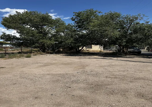 Photo 2 of Land for sale at 2311 Hollywood Ave Nw, Albuquerque, NM 87104 | MLS# 1110809 | Listing updated on 2026-09-11