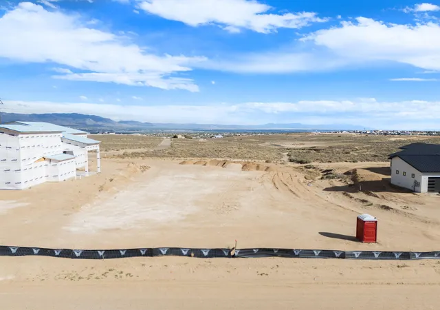 Photo 4 of Single family home for sale at 932 Villa Rd SE, Rio Rancho, NM 87124 | MLS# 1110812 | Listing updated on 2026-09-11