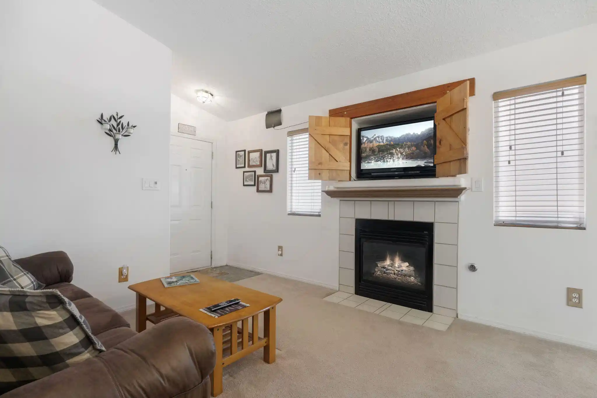 Photo 2 of Single family home for sale at 6004 Cyonus Ave Nw, Albuquerque, NM 87114 | MLS# 1110821 | Listing updated on 2026-10-27