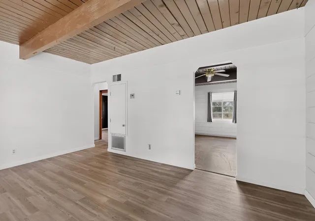 Photo 3 of Sale Pending at 2733 Indiana St NE, Albuquerque, NM 87110 | MLS# 1110823 | Listing updated on 2026-09-25