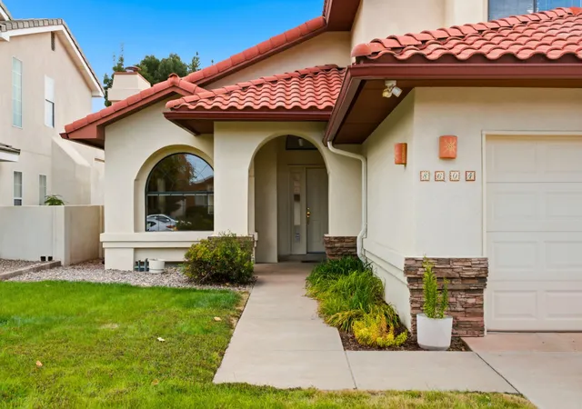 Photo 3 of Single family home for sale at 8604 Vineyard Ridge Rd Ne, Albuquerque, NM 87122 | MLS# 1110835 | Listing updated on 2026-09-11