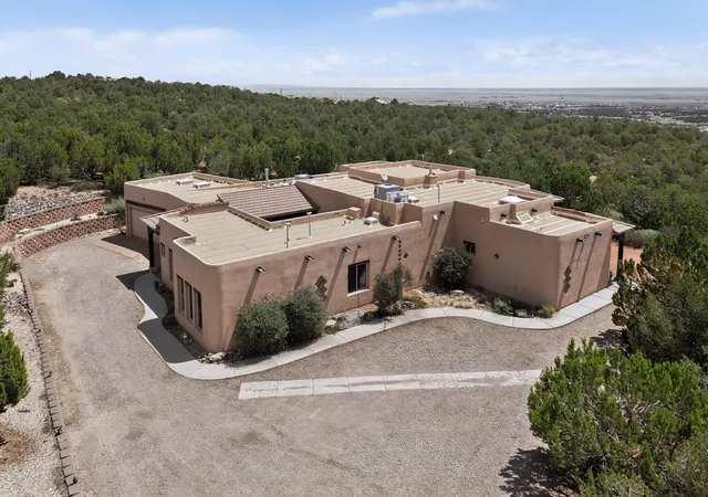 Photo 1 of Single family home for sale at 45 Duke Rd, Edgewood, NM 87015 | MLS# 1110841 | Listing updated on 2026-09-11