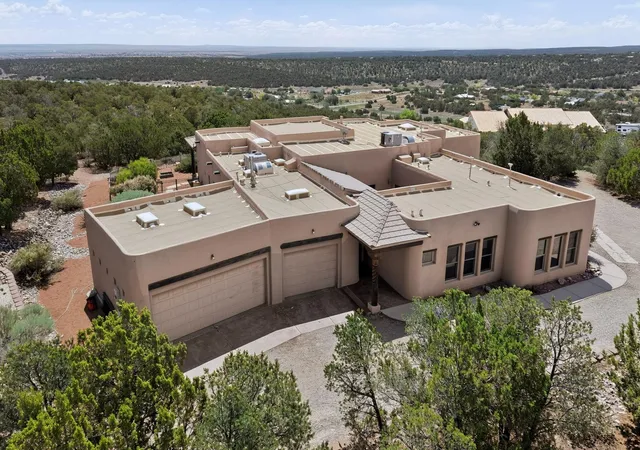 Photo 2 of Single family home for sale at 45 Duke Rd, Edgewood, NM 87015 | MLS# 1110841 | Listing updated on 2026-09-11
