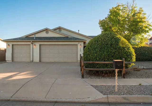 Photo 3 of Single family home for sale at 4804 Dolores Hidalgo Dr SE, Rio Rancho, NM 87124 | MLS# 1110867 | Listing updated on 2026-09-12