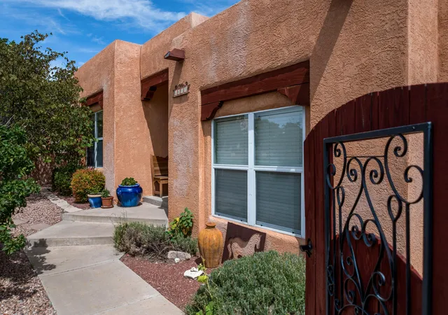 Photo 3 of Sale Pending at 1607 Quailwood Dr Ne, Albuquerque, NM 87122 | MLS# 1110880 | Listing updated on 2026-09-16