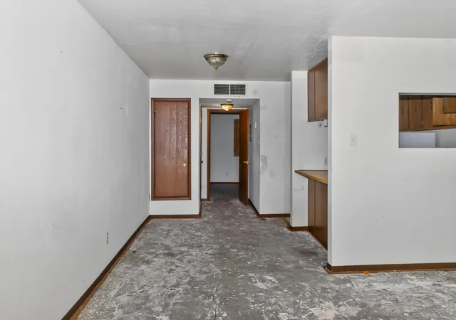 Photo 3 of Condo for sale at 1025 Valencia Dr Se #APT 16, Albuquerque, NM 87108 | MLS# 1110894 | Listing updated on 2026-10-05