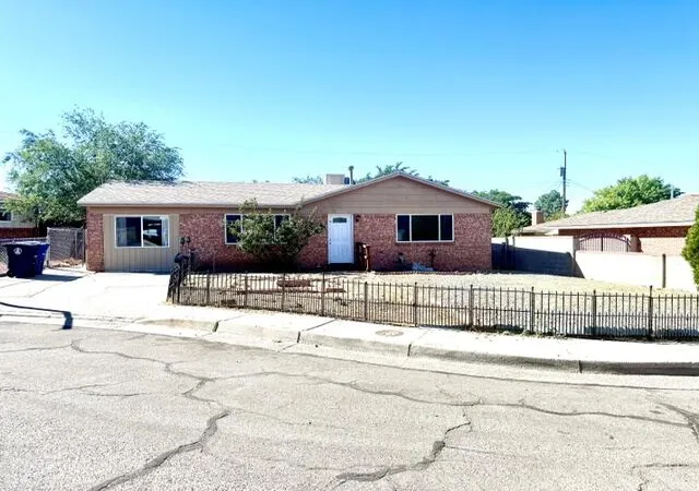 Photo 3 of Single family home for sale at 11916 Euclid Ct Ne, Albuquerque, NM 87112 | MLS# 1110905 | Listing updated on 2026-09-13
