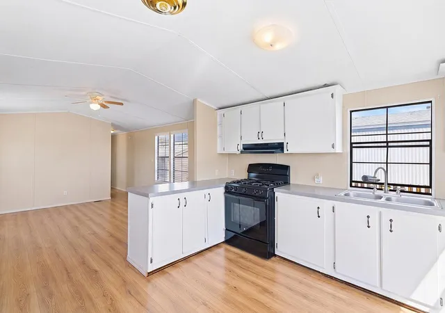 Photo 3 of Single family home for sale at 224 Atrisco Vista Blvd SW #TRLR 31, Albuquerque, NM 87121 | MLS# 1110917 | Listing updated on 2026-09-13