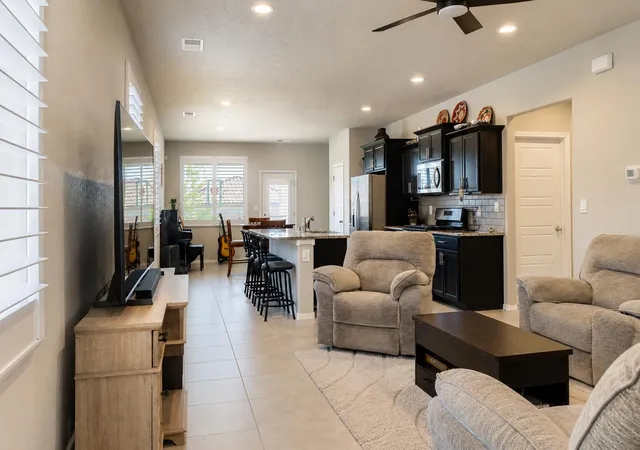 Photo 4 of Single family home for sale at 3196 Tazanita Loop SE, Rio Rancho, NM 87124 | MLS# 1110931 | Listing updated on 2026-09-14