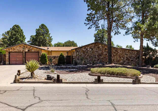 Photo 1 of Single family home for sale at 4912 Simon Dr Nw, Albuquerque, NM 87114 | MLS# 1110944 | Listing updated on 2026-10-05