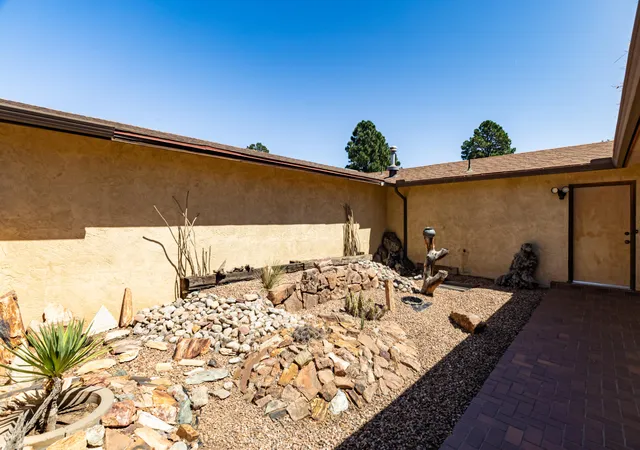 Photo 2 of Single family home for sale at 4912 Simon Dr Nw, Albuquerque, NM 87114 | MLS# 1110944 | Listing updated on 2026-10-05